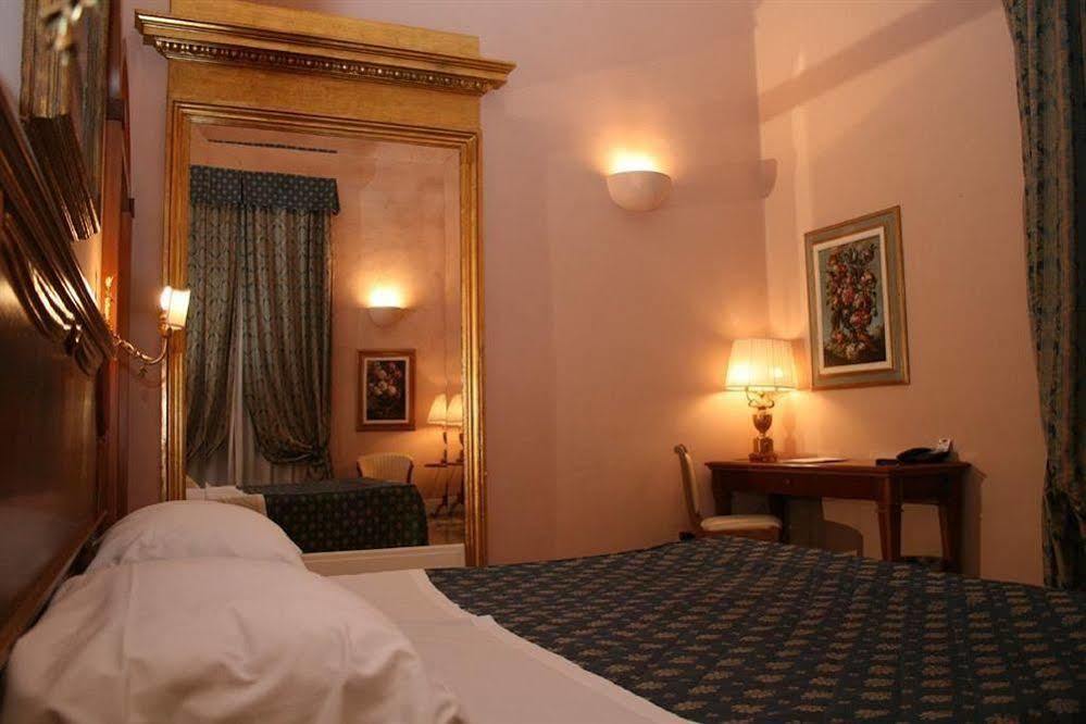 Palazzo Lorenzo Hotel Boutique & Spa Florencia Exterior foto